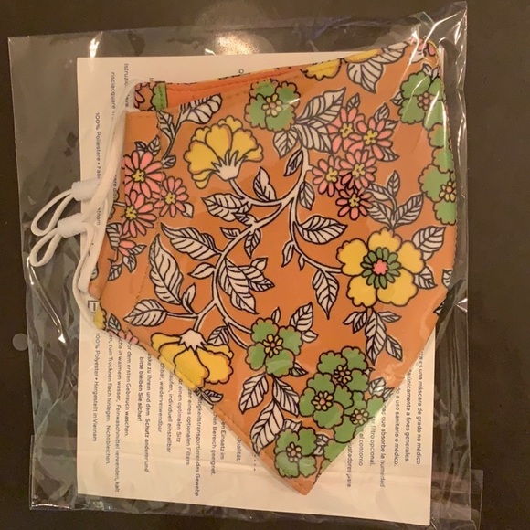 ❤️ Tory Burch Floral Face Mask - Picture 1 of 2
